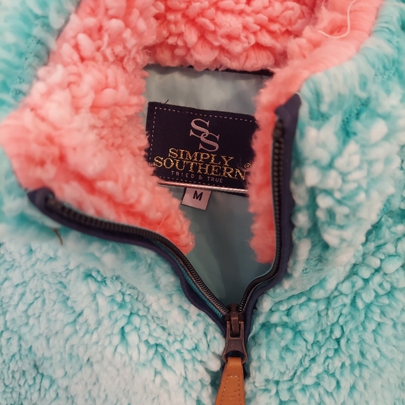 Simply southern vest - Picture 2 of 3